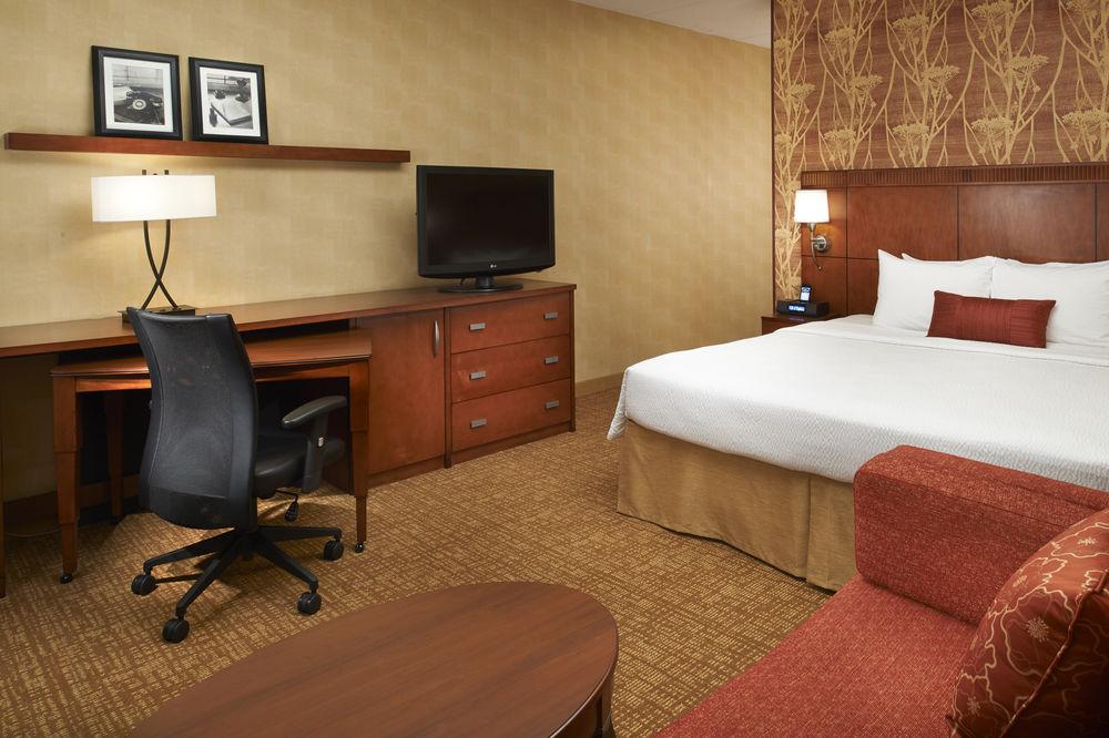 Courtyard By Marriott Chicago Naperville Zewnętrze zdjęcie